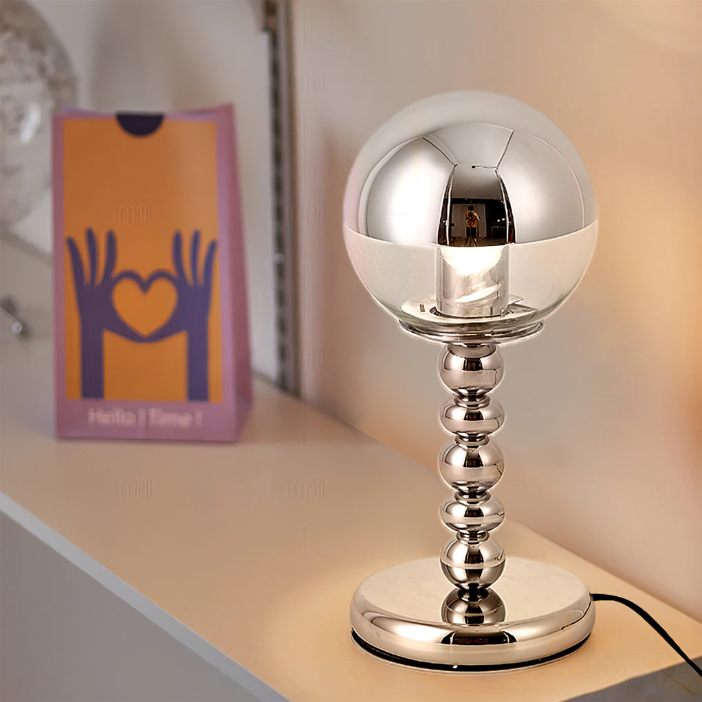 Mosrugs | MirrorGlow – Minimalist Chrome Table Lamp