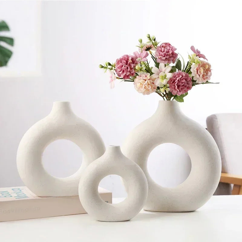 Mosrugs | TranquilGlass - Elegant Vase for a Serene Interior