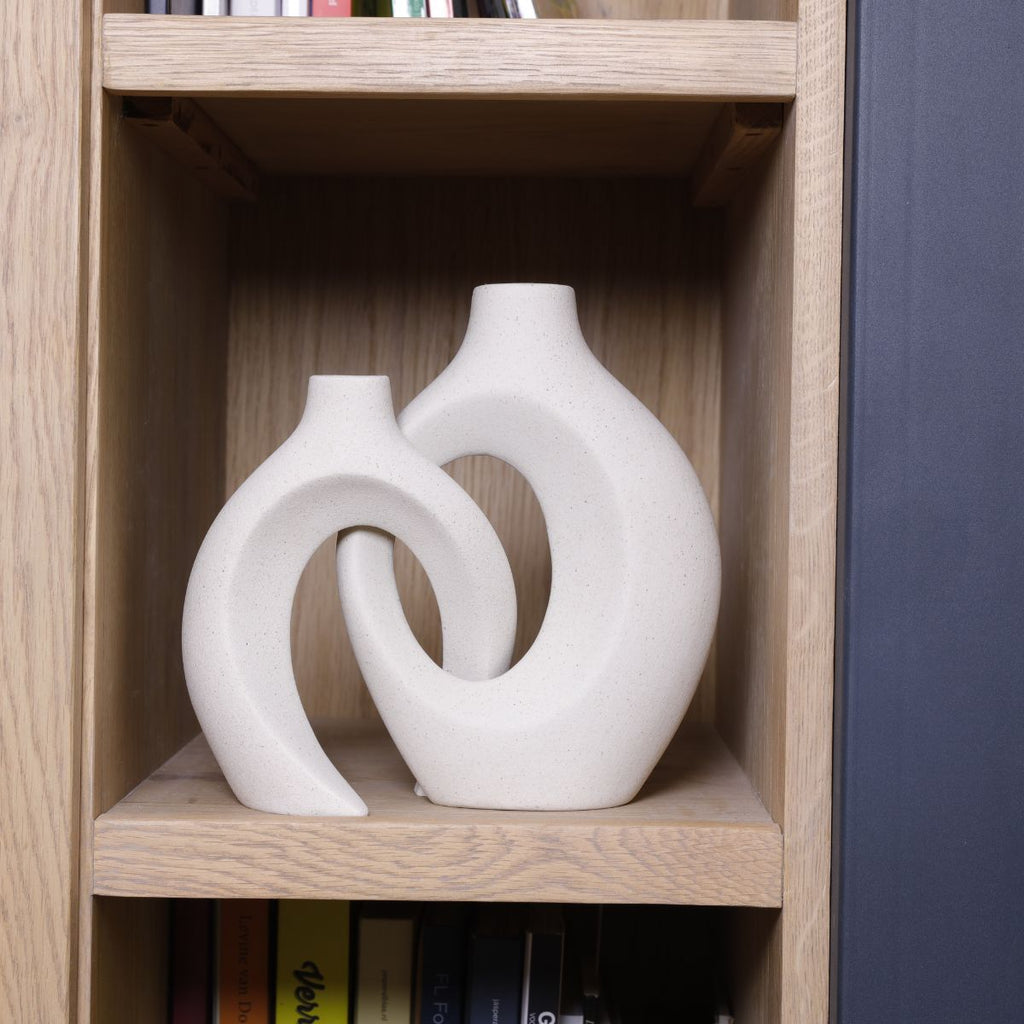 Mosrugs | Gleora Intertwined Ceramic Flower Vase – Elegant Decorative Centrepiece for Modern & Classic Interiors