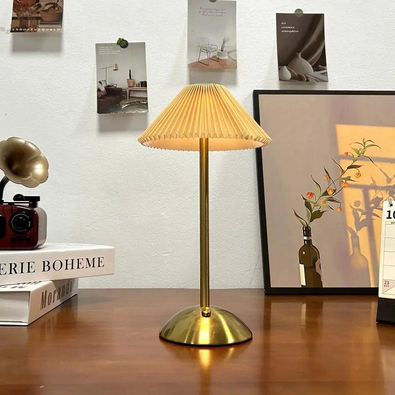 Mosrugs | LumaNord - Retro Scandinavian Table Lamp