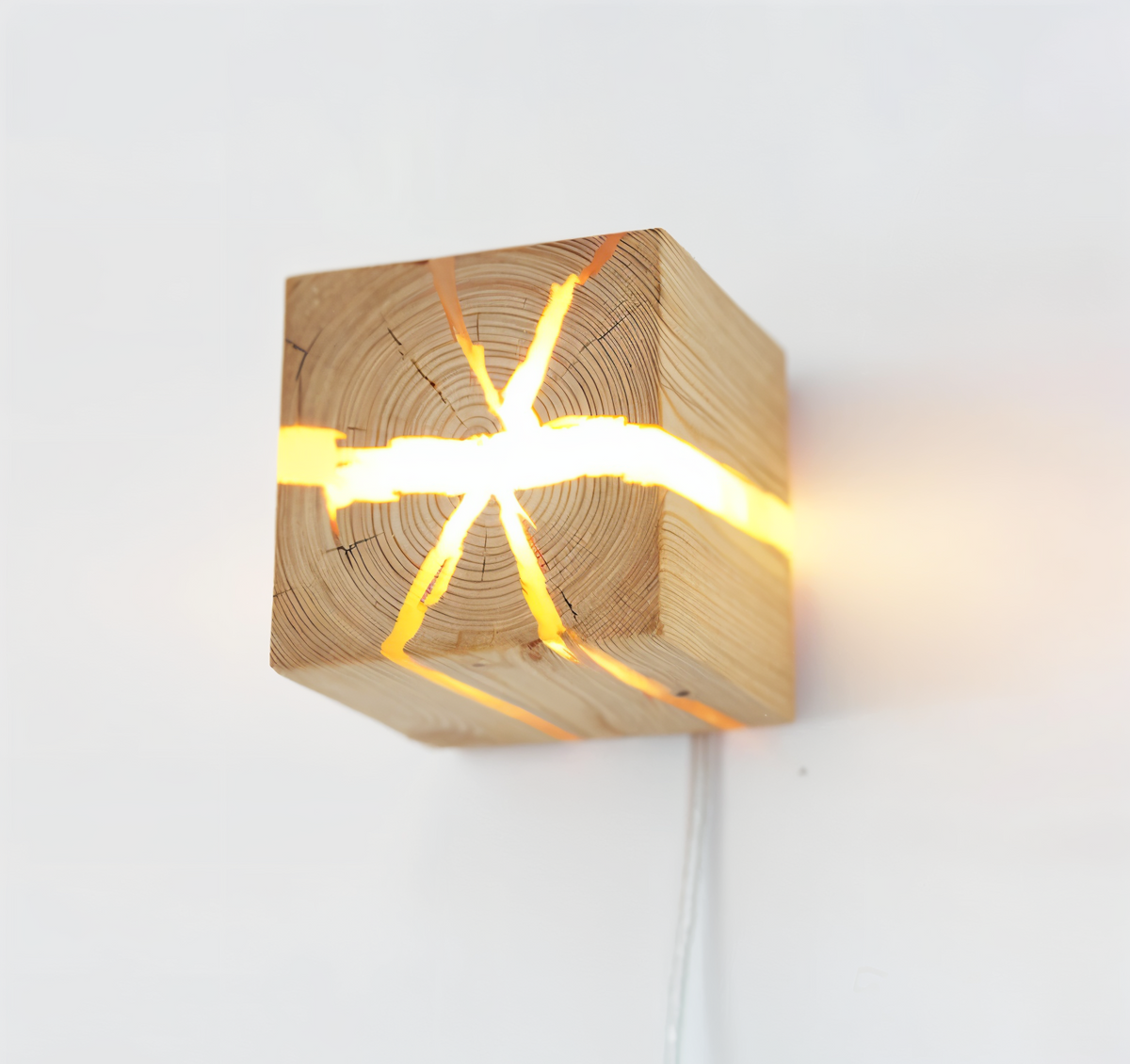 Mosrugs | QuadCrackle Wooden Wall Light – Handcrafted LED Wall Lamp with Artistic Crackle Design