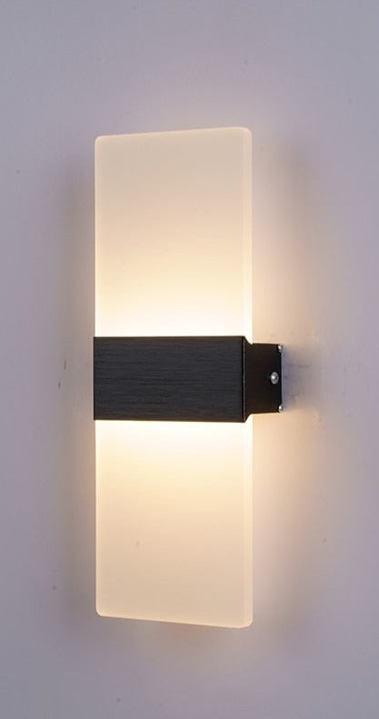 Mosrugs | SoftBeam – Streamlined Wall Lamp Perfect for Bedrooms