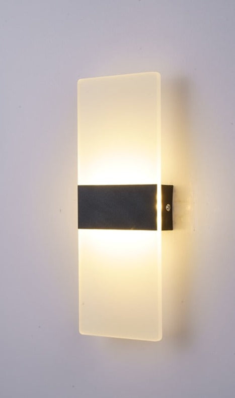 Mosrugs | SoftBeam – Streamlined Wall Lamp Perfect for Bedrooms