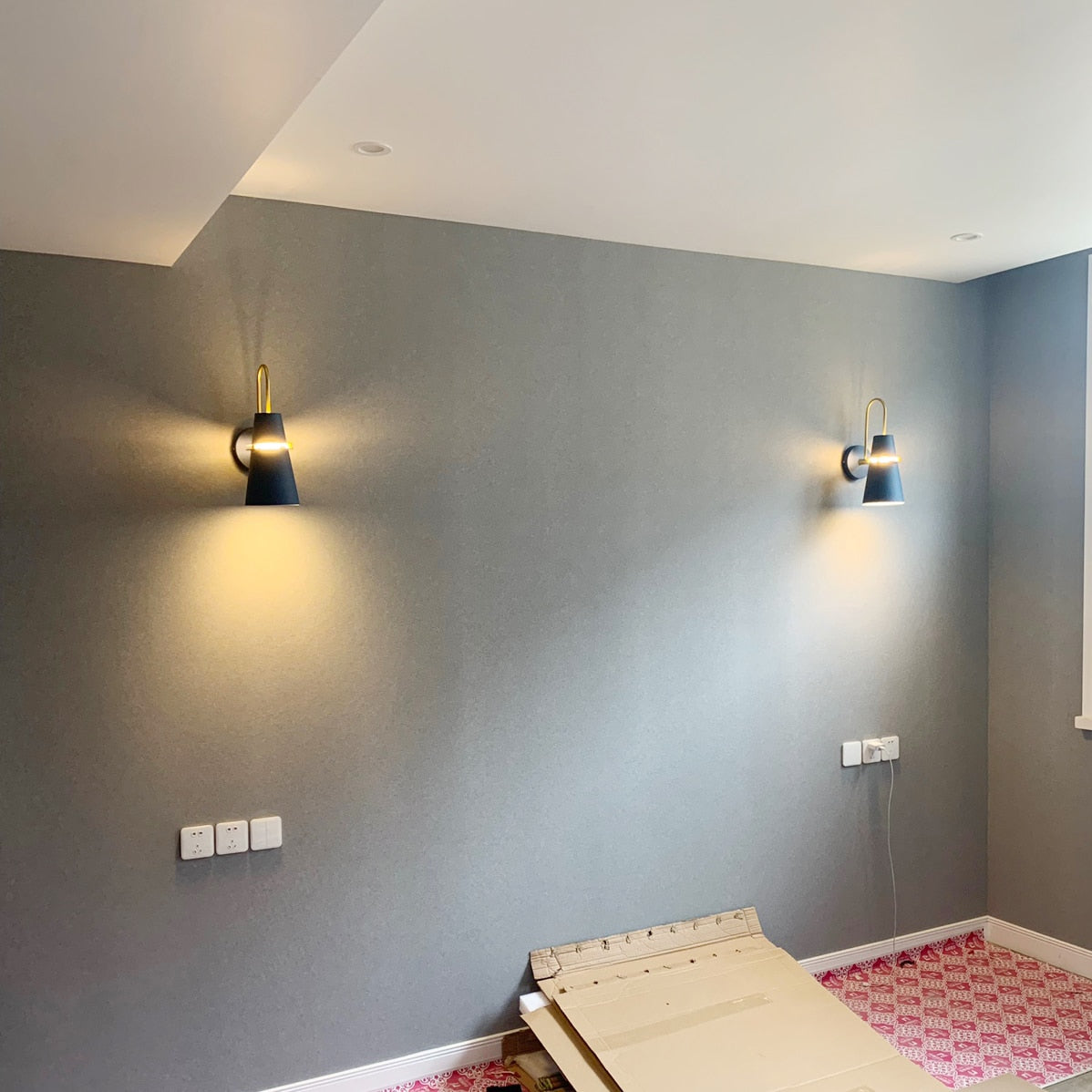 Mosrugs | GrandeurGlow - Luxe Wall Illumination