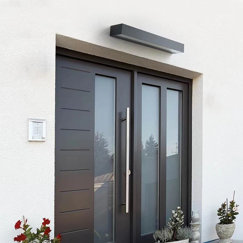 Mosrugs | GardenLux – Elegant Wall Lamp for Garden with Luxurious Glow