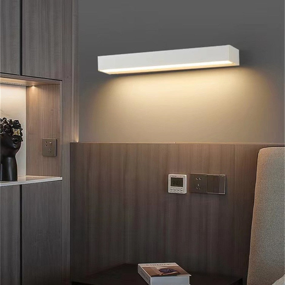 Mosrugs | GardenLux – Elegant Wall Lamp for Garden with Luxurious Glow