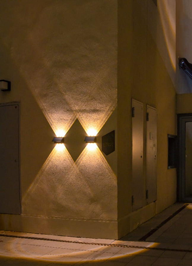 Mosrugs | MotionBeam – Outdoor Wall Light with Motion Sensor