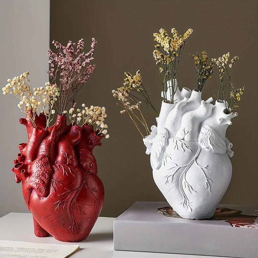 Mosrugs | LoveAura - Ceramic Heart-Shaped Vase