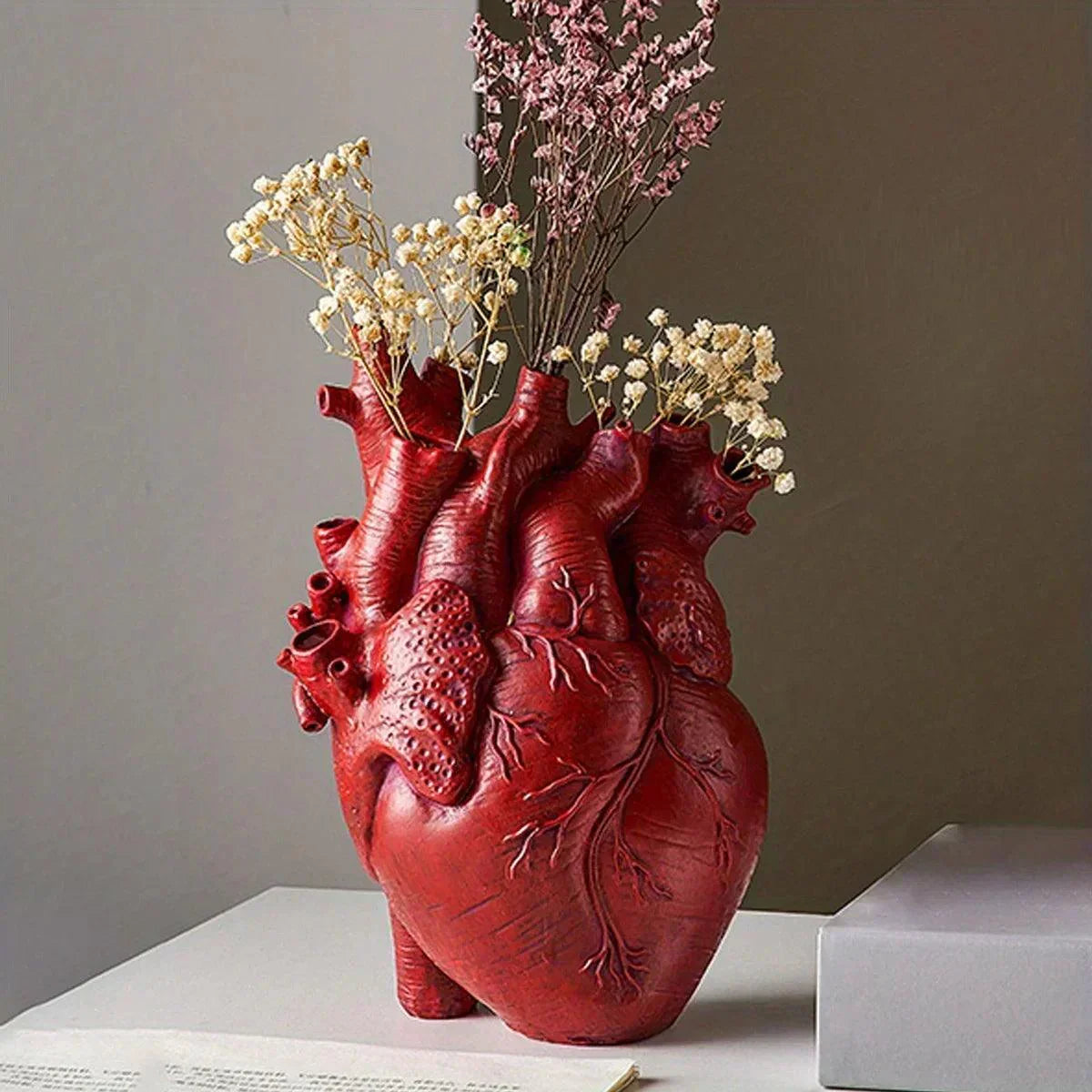 Mosrugs | LoveAura - Ceramic Heart-Shaped Vase