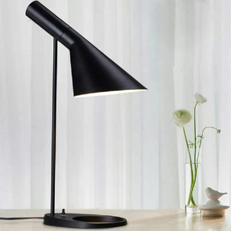 Mosrugs | Metaluxe – Premium Modern Table Lamp