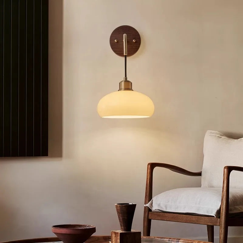 Mosrugs | WalnutEdge – Modern Wall Lamp in Walnut and Brass
