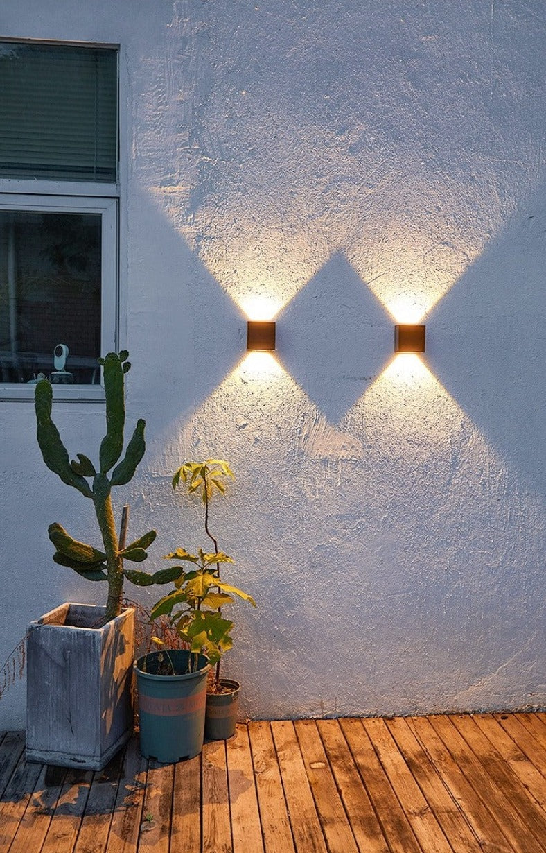 Mosrugs | SolarFlare - Upward & Downward Solar Wall Lamp