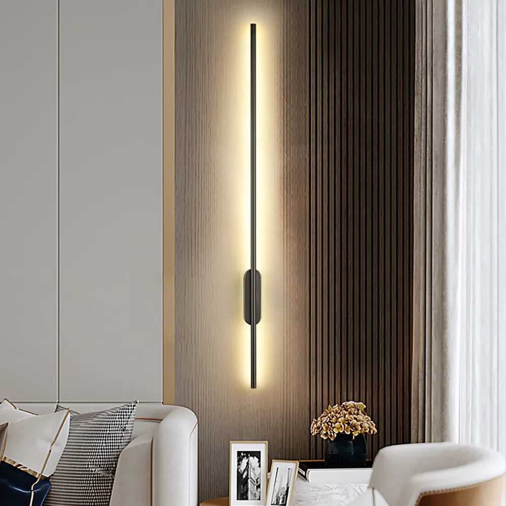 Mosrugs | SofaLume – Modern Wall Lamp in Black and Gold for Stylish Living