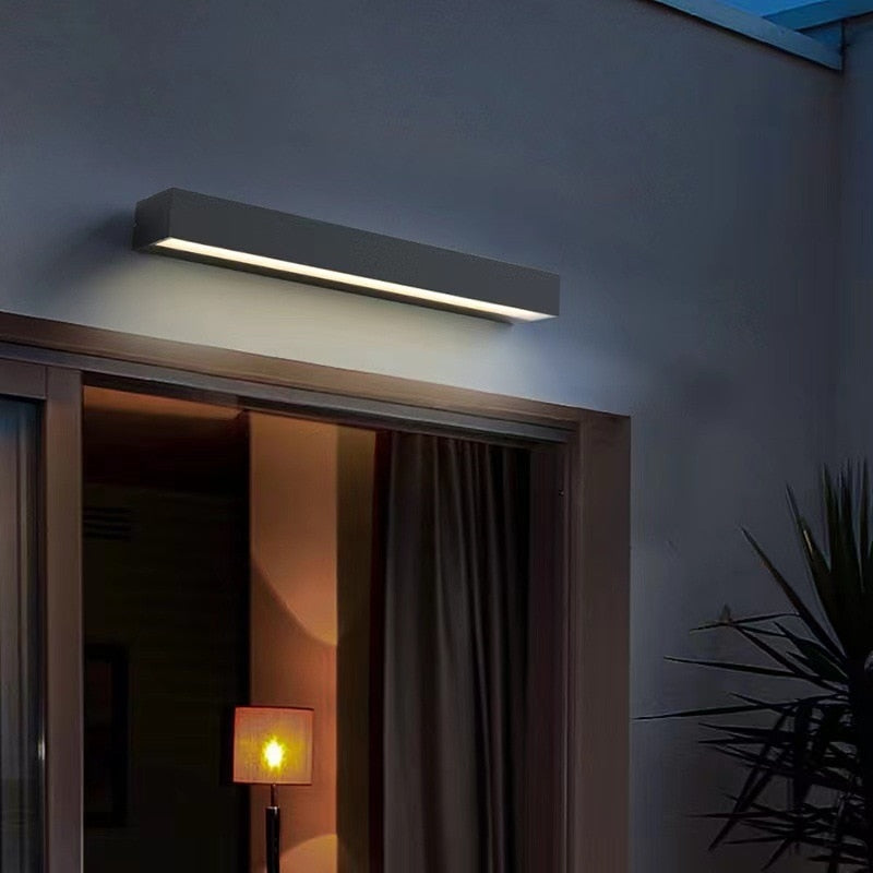 Mosrugs | GardenLux – Elegant Wall Lamp for Garden with Luxurious Glow