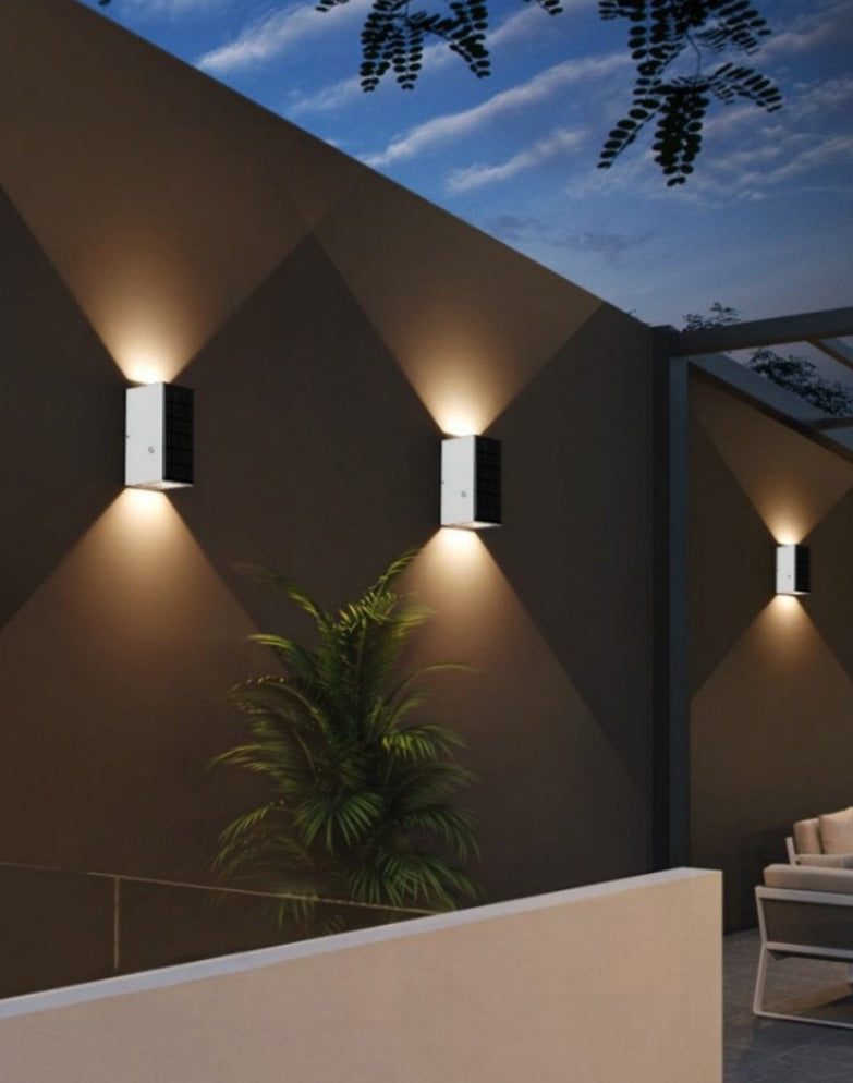 Mosrugs | ShineCraft - Sleek Aluminium Wall Lamp
