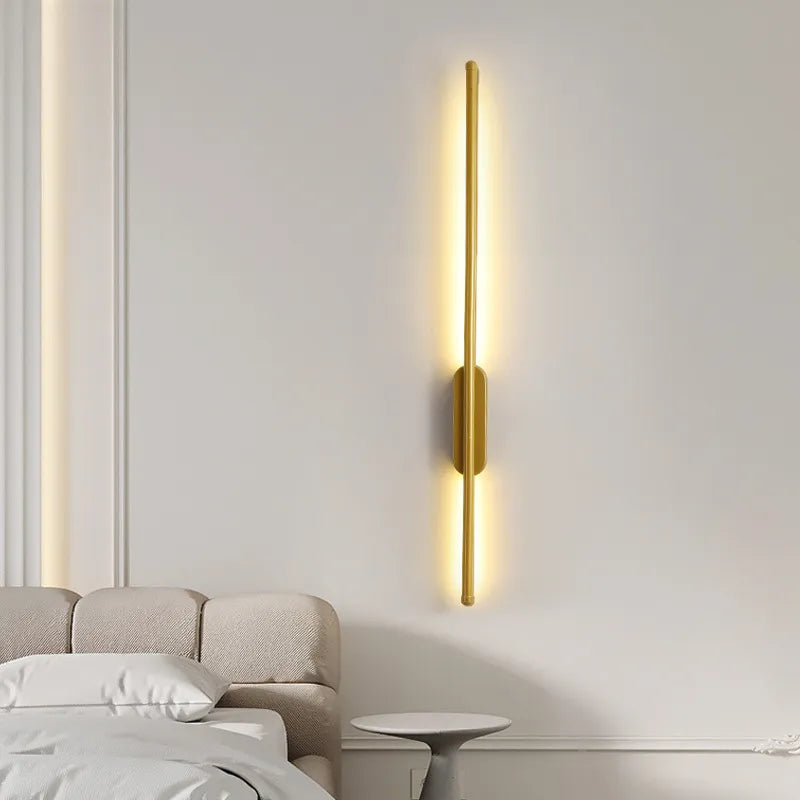 Mosrugs | SofaLume – Modern Wall Lamp in Black and Gold for Stylish Living
