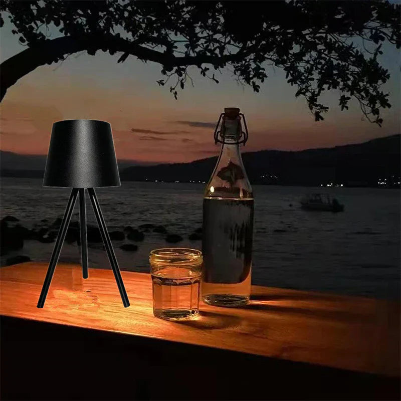 Mosrugs | BrightNest - Contemporary Lamp with Flexible Stand
