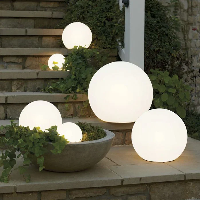 Mosrugs | Round Garden Lamp