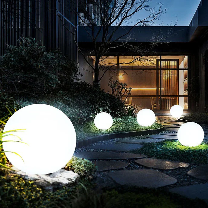 Mosrugs | Round Garden Lamp