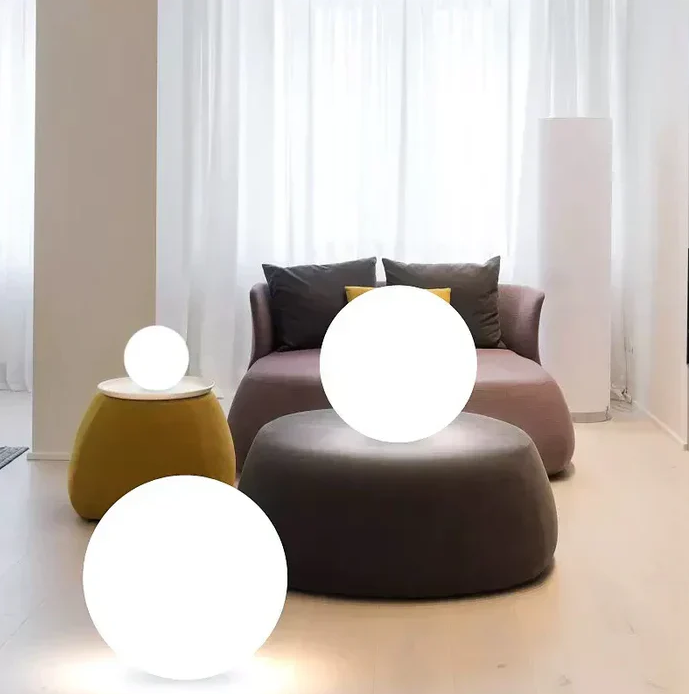 Mosrugs | Round Garden Lamp