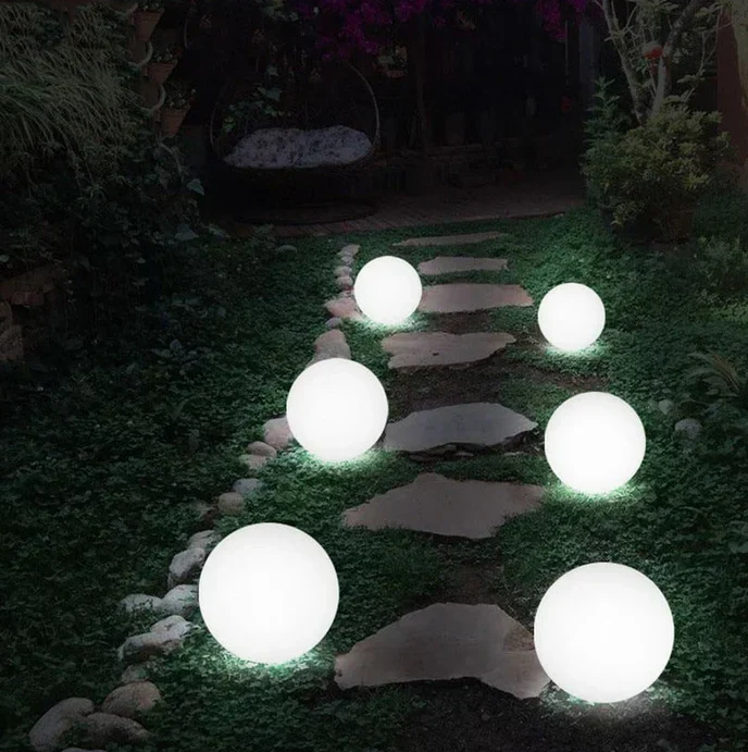 Mosrugs | Round Garden Lamp