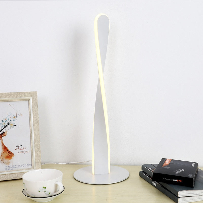 Mosrugs | DimLume – Aluminum Desk Lamp with Flexible Dimming Function
