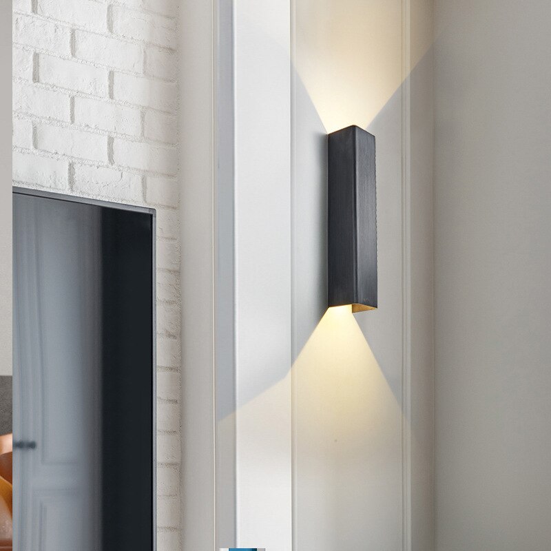 Mosrugs | BeamLuxe – Sleek Outdoor Lamp for Contemporary Spaces