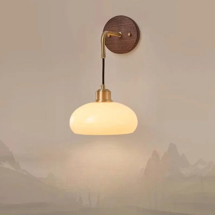 Mosrugs | WalnutEdge – Modern Wall Lamp in Walnut and Brass