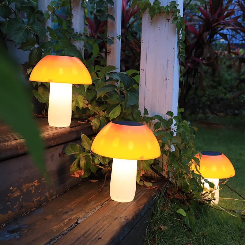 Mosrugs | GlowShroom - Solar Garden Lantern