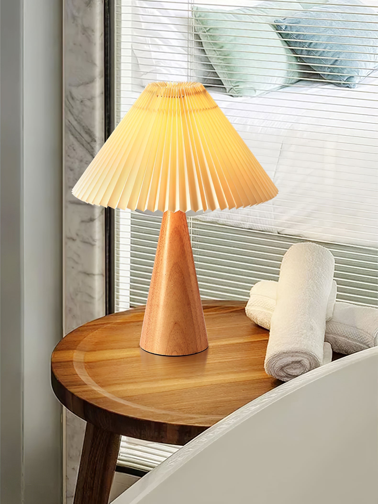 Mosrugs | AntiqueRadiance – Elegant Wood and Metal Table Lamp