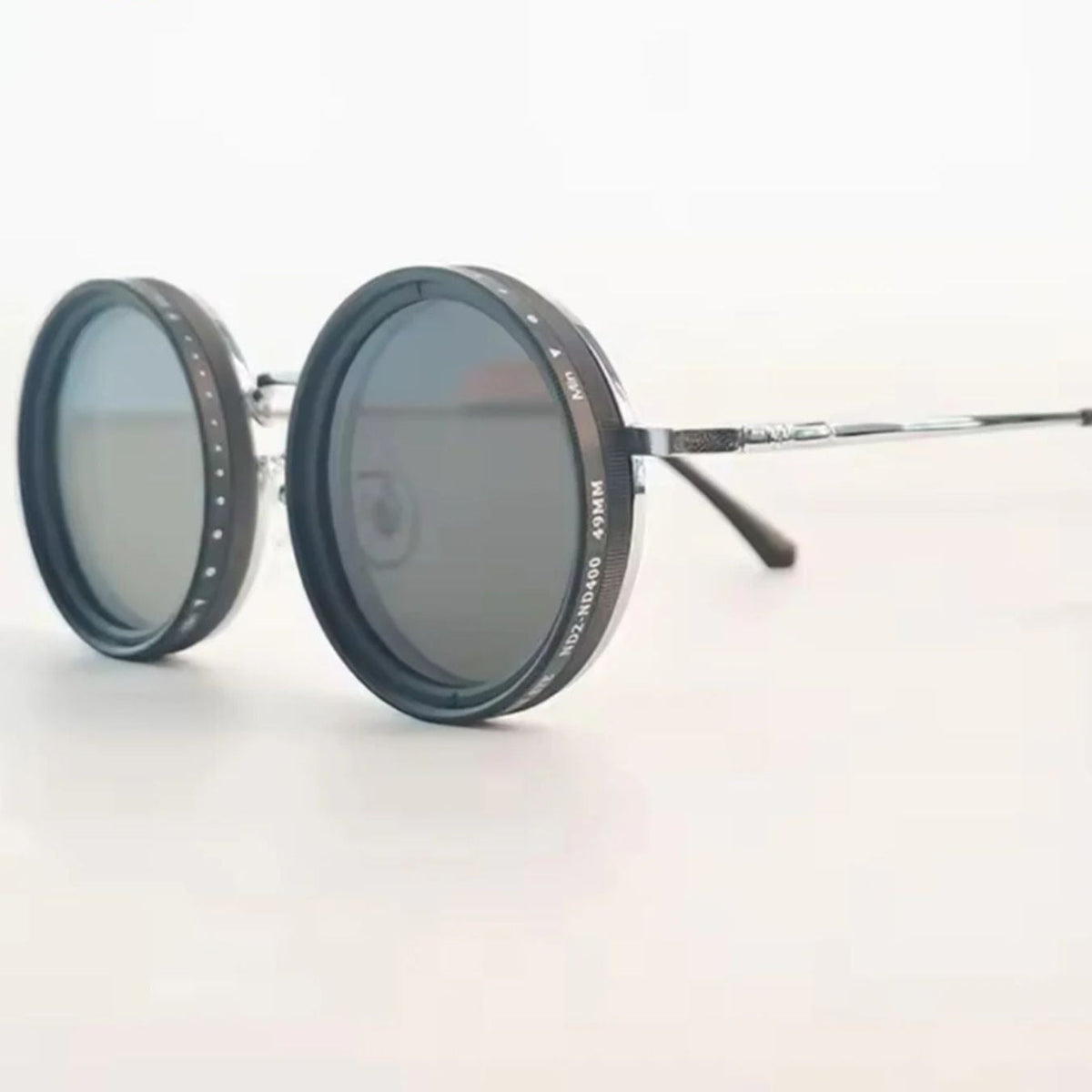 Mosrugs | Unisex Round Polarised Sunglasses – Adjustable Light Reduction – Premium Metal Frame