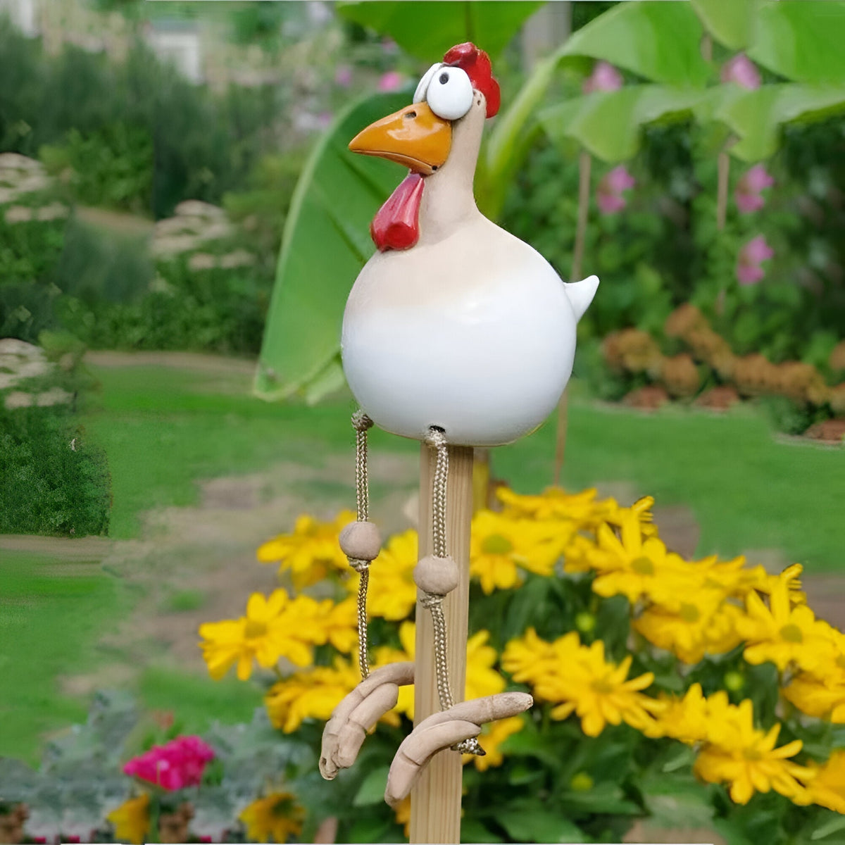 Mosrugs | Whimsy Big-Eyed Rooster Garden Statue – Weatherproof Resin Chicken Ornament