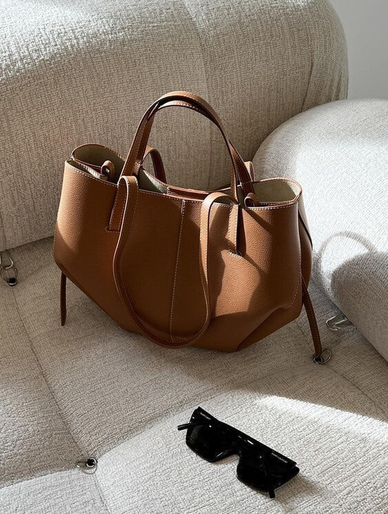Mosrugs | Voss – Vintage Leather Shoulder Bag for Women | Spacious, Elegant & Timeless Design