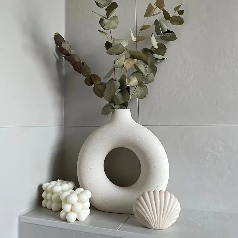 Mosrugs | TranquilGlass - Elegant Vase for a Serene Interior