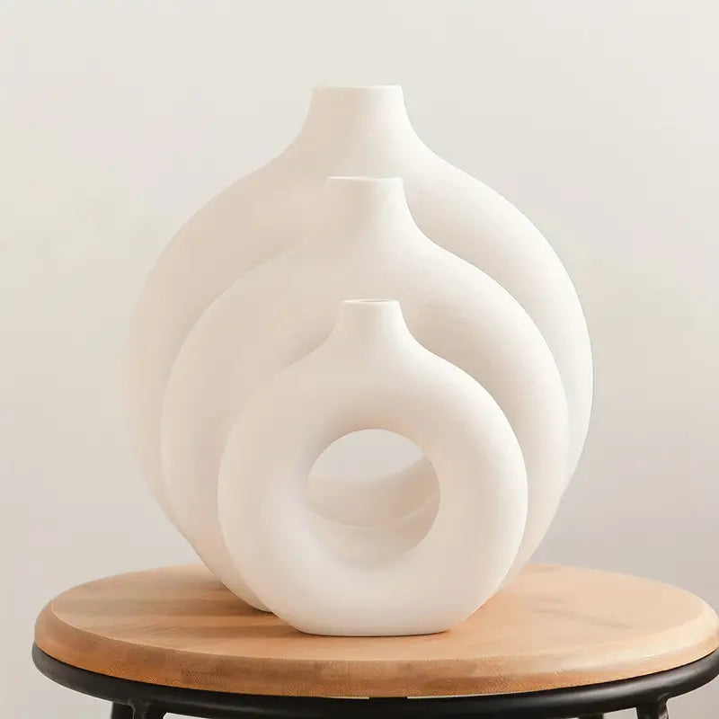 Mosrugs | TranquilGlass - Elegant Vase for a Serene Interior