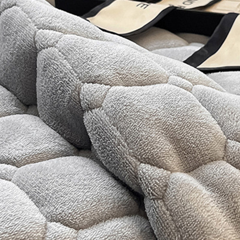 Mosrugs | Modern Soft Throw Blanket with Square Texture – Stylish Fluffy Bed & Sofa Cover