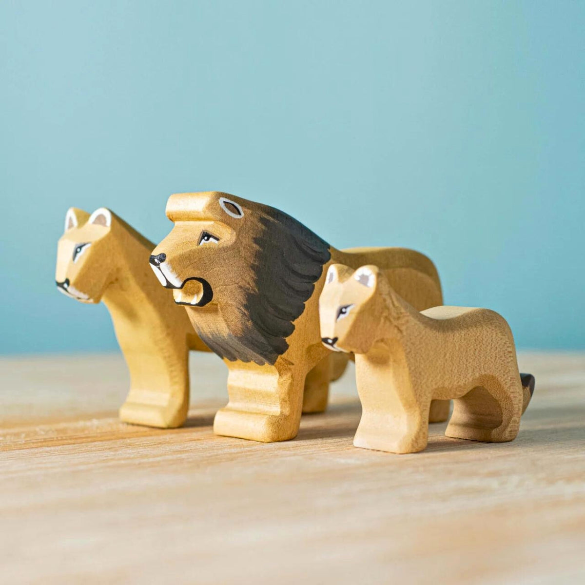 Wooden Animals - Lion Family - Set of 3