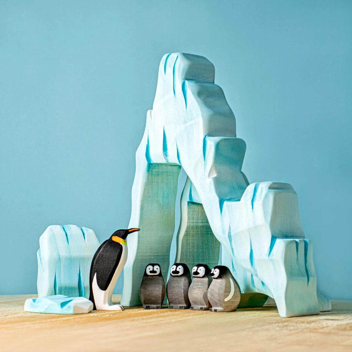 Wooden Bird - Emperor Penguin Chick
