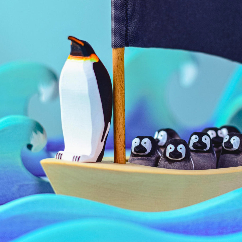 Wooden Bird - Emperor Penguin Chick