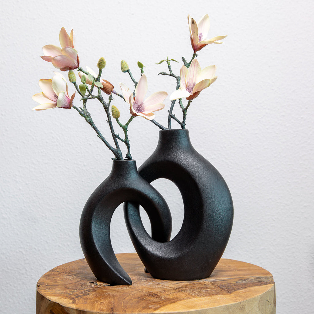 Mosrugs | Gleora Intertwined Ceramic Flower Vase – Elegant Decorative Centrepiece for Modern & Classic Interiors