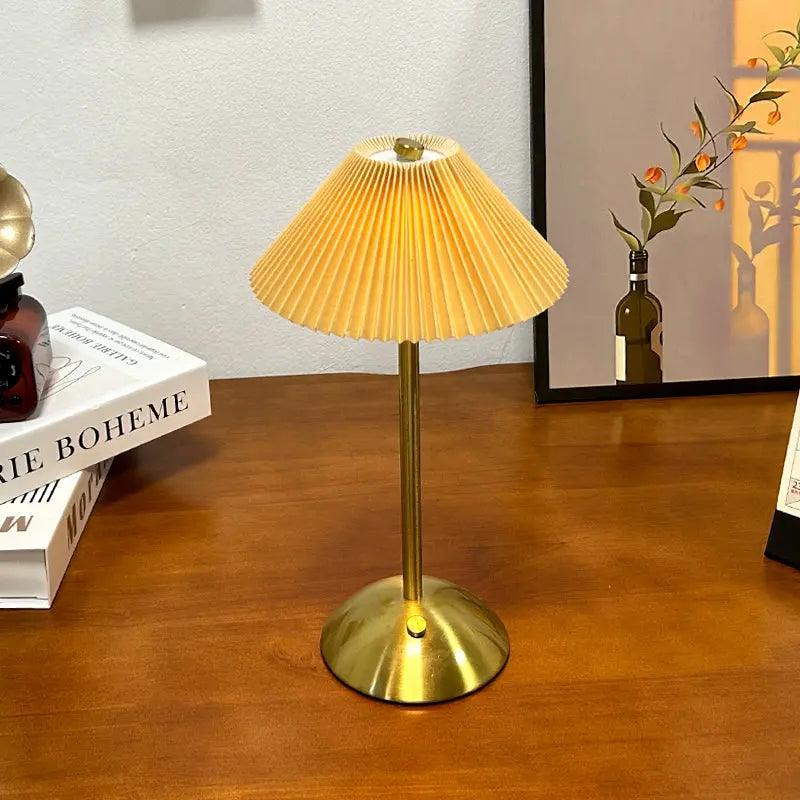 Mosrugs | LumaNord - Retro Scandinavian Table Lamp
