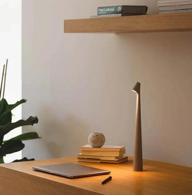 Mosrugs | LumeApol - Dorsø Light Table Lamp