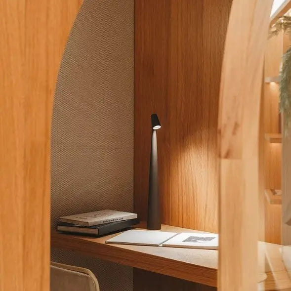 Mosrugs | LumeApol - Dorsø Light Table Lamp