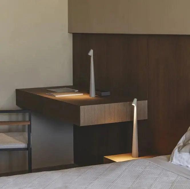Mosrugs | LumeApol - Dorsø Light Table Lamp