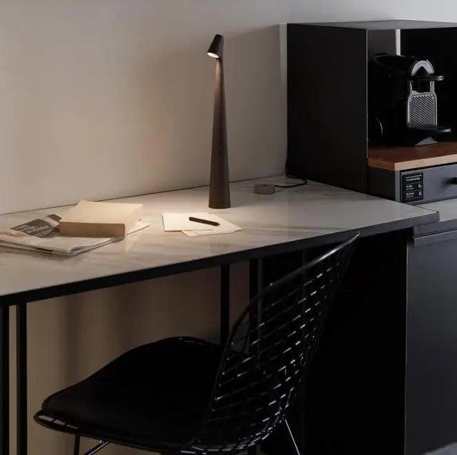 Mosrugs | LumeApol - Dorsø Light Table Lamp