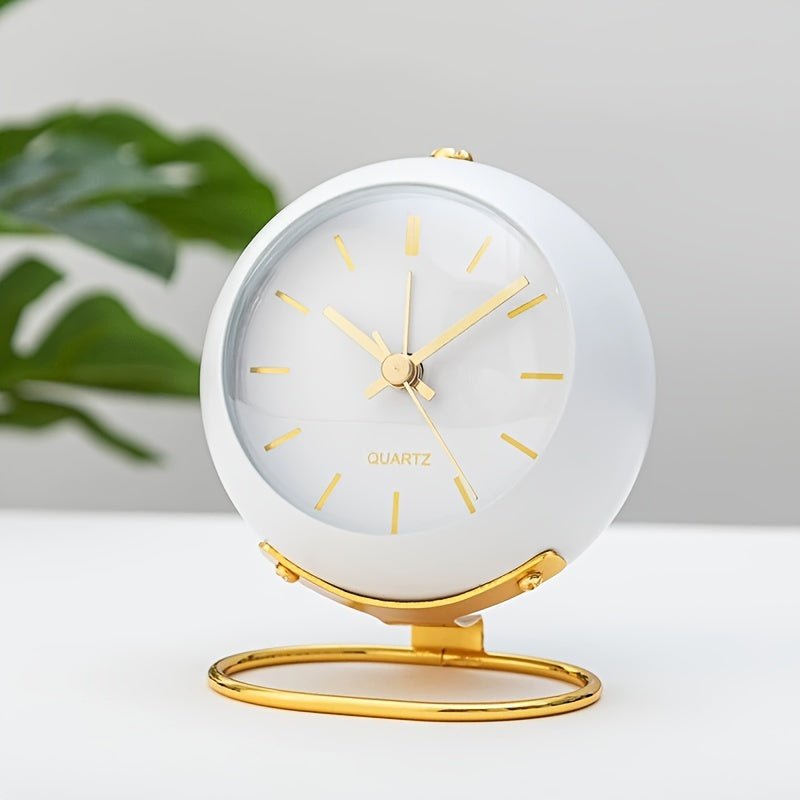 Mosrugs | Buzzley Retro Silent Alarm Clock – Vintage Metal Analogue Clock with Night Light