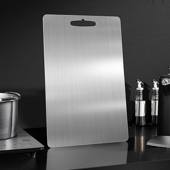 Mosrugs | TitanEdge - Titanium Cutting Board