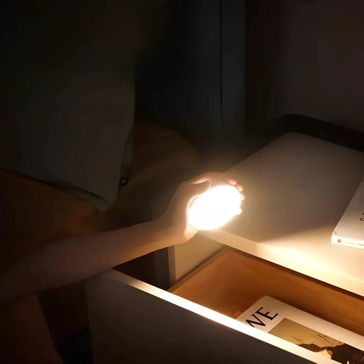 Mosrugs | Rechargeable Motion Sensor LED Light | Energy-Saving, USB Rechargeable & Ideal for Hallways, Stairs, Wardrobes & Cupboards